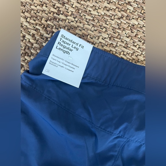 Brand NEW! Boys Nike tapered fit pants - Picture 8 of 8